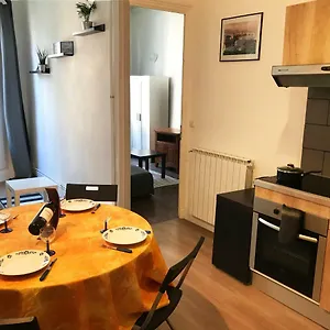 8 Rue Jean Trinquet , Marseille France